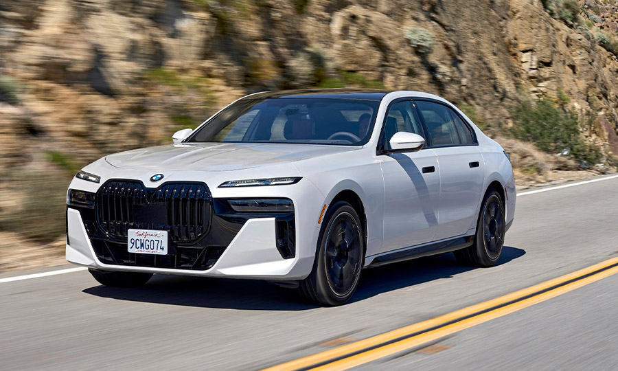 bmw-adds-ev-to-7-series-flagship-range-keeps-diesel-automotive-news